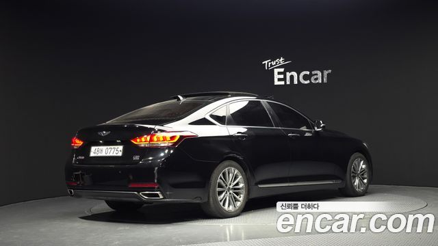 Hyundai Genesis из Кореи Encar