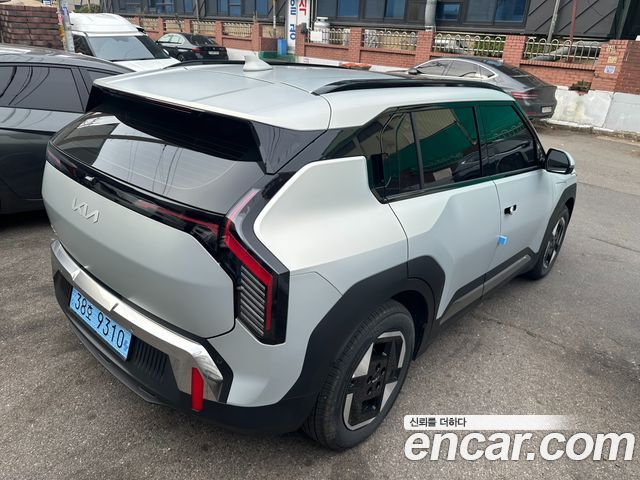 Kia EV3 из Кореи Encar