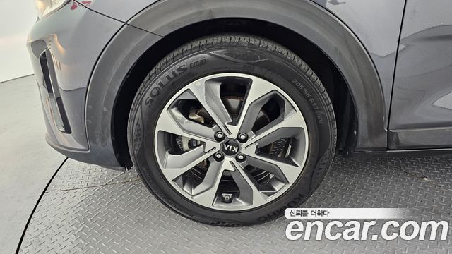 Kia Stonic из Кореи Encar