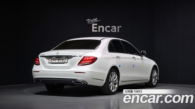 Mercedes-Benz E-Class из Кореи Encar