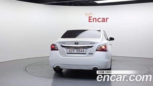 Nissan Altima 2.5 L33 — пробег 123 398 км — фото 4 из 5