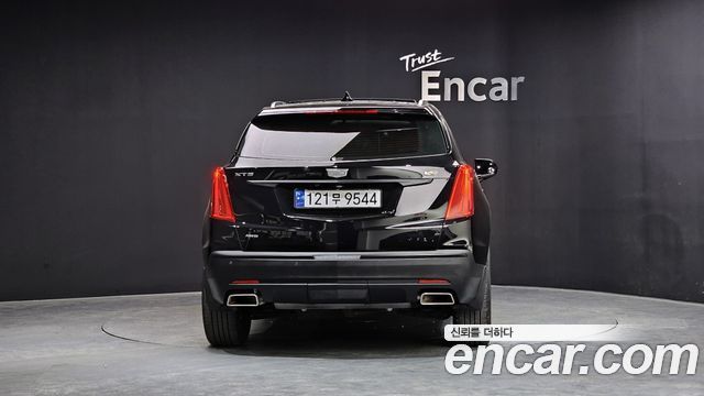 Cadillac XT5 3.6 Premium AWD — пробег 78 084 км