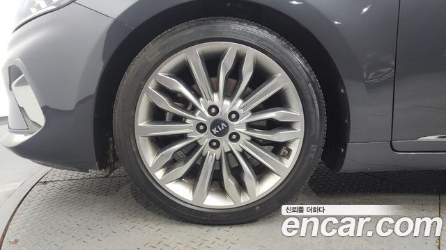 Kia K7 из Кореи Encar