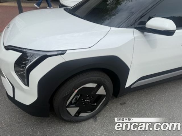 Kia EV3 из Кореи Encar