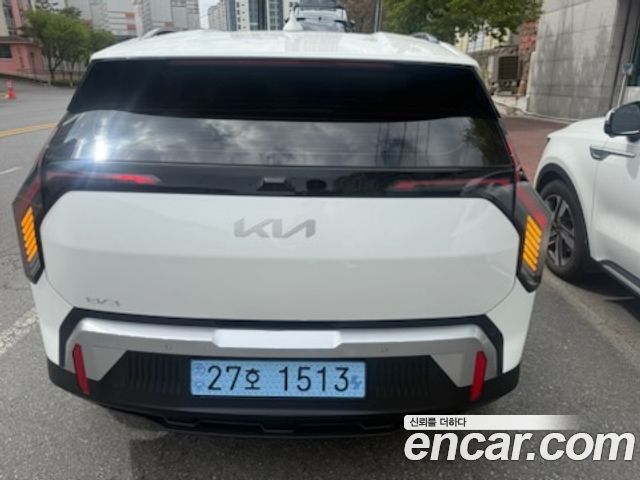 Kia EV3 Long Range 2WD AIr — пробег 170 км — фото 3 из 5