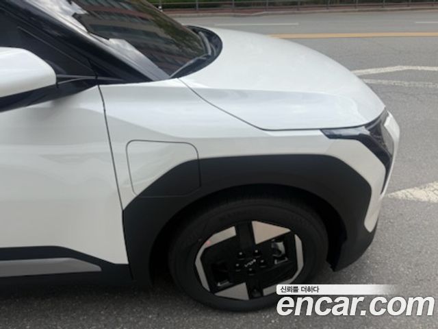 Kia EV3 Long Range 2WD AIr — пробег 170 км — фото 4 из 5
