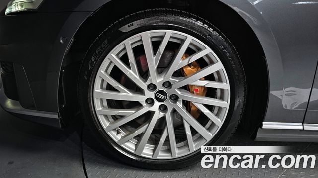 Audi A8 из Кореи Encar