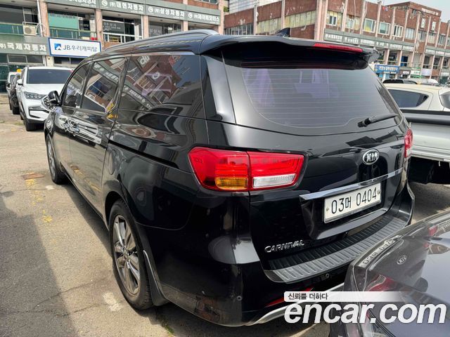 Kia Carnival из Кореи Encar
