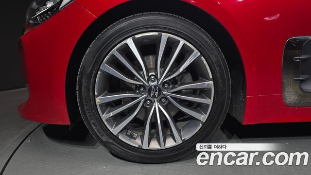 Kia Stinger из Кореи Encar