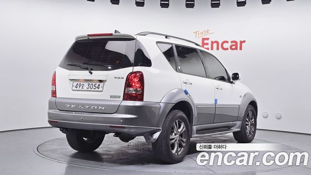 Ssangyong Rexton 4WD RX4 High Deluxe — пробег 124 422 км — фото 2 из 5