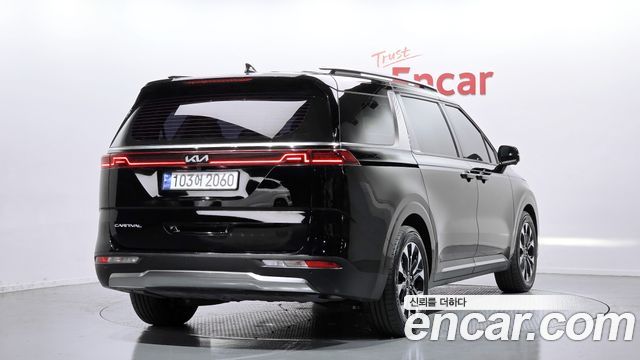 Kia Carnival 9-Seater Noblesse — пробег 74 909 км — фото 2 из 5