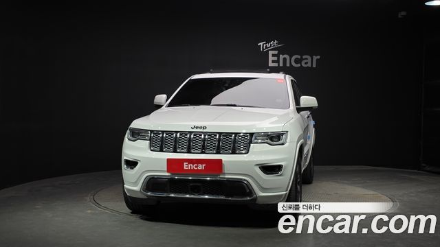 Jeep Cherokee 3.6 Overland WK2 — пробег 64 005 км — фото 3 из 5