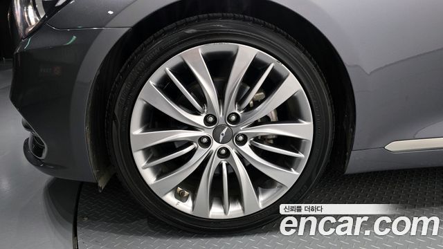Hyundai Genesis из Кореи Encar