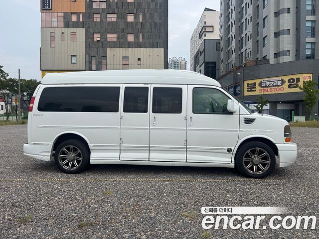 Chevrolet Express Van 6.0 — пробег 56 899 км