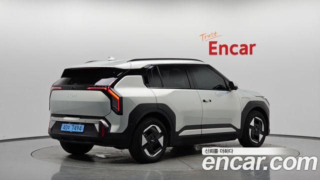 Kia EV3 из Кореи Encar