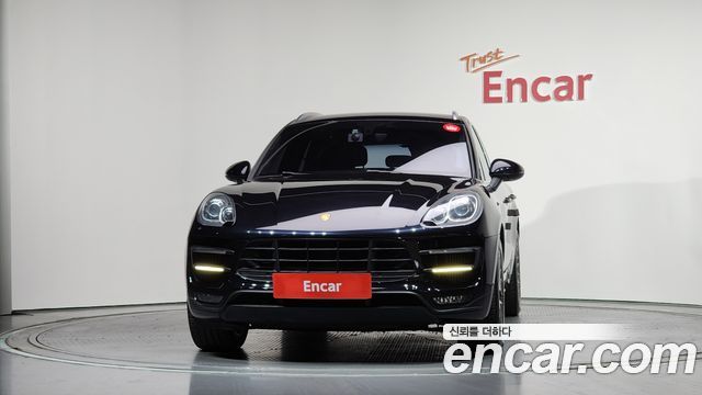 Porsche Macan из Кореи Encar