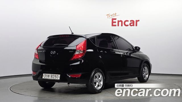 Hyundai Accent WIT 1.4 VVT Premier — пробег 113 388 км — фото 2 из 5