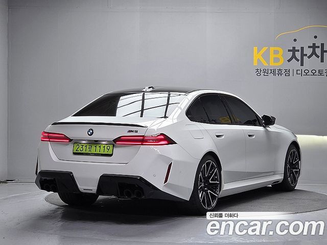 BMW M5 M5 Sedan — пробег 8 906 км — фото 2 из 5