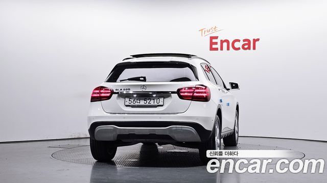Mercedes-Benz GLA-Class из Кореи Encar