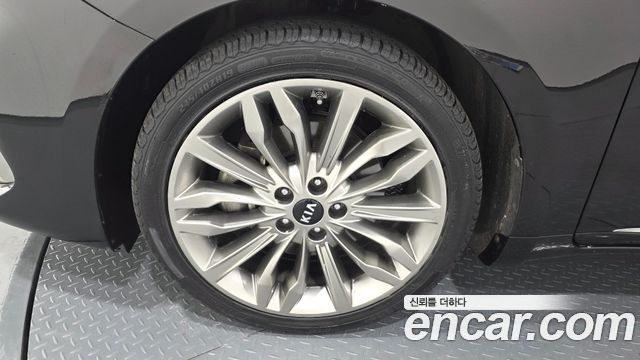 Kia K7 из Кореи Encar