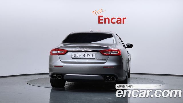 Maserati Quattroporte из Кореи Encar