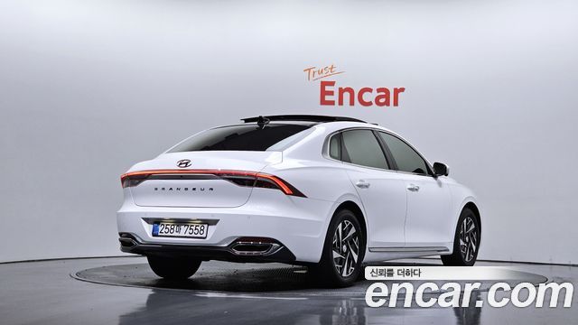 Hyundai Grandeur из Кореи Encar