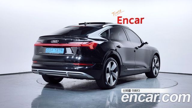 Audi e-tron из Кореи Encar