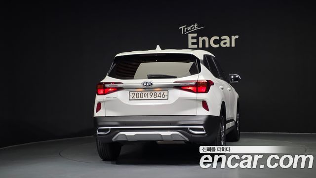 Kia Seltos из Кореи Encar