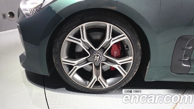 Kia Stinger из Кореи Encar