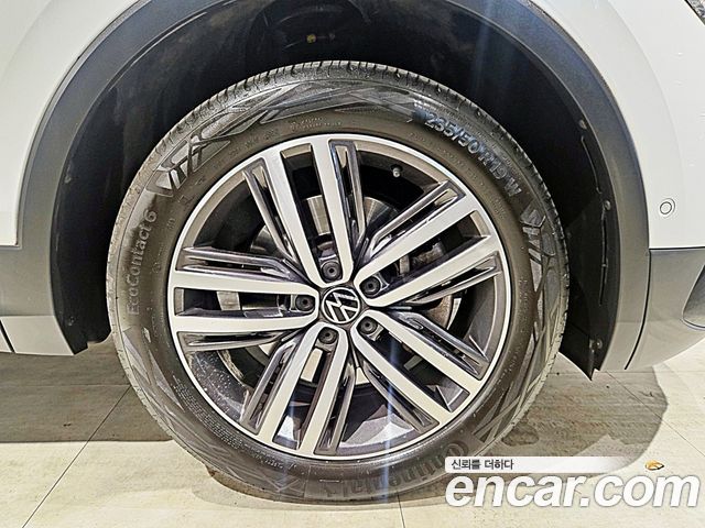 Volkswagen Tiguan 2.0 TSI Prestige — пробег 31 036 км — фото 5 из 5