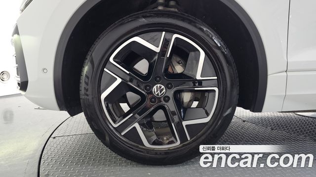Volkswagen Touareg из Кореи Encar