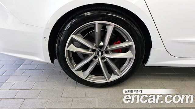 Audi A7 из Кореи Encar