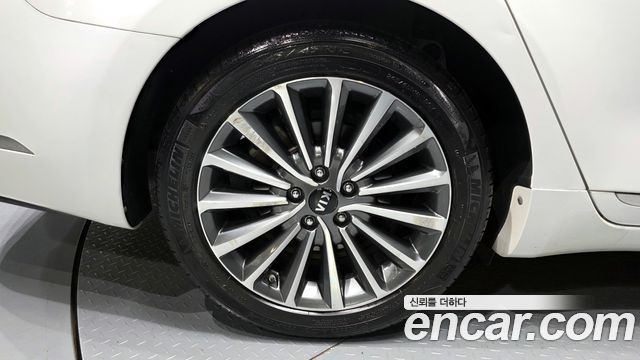 Kia K7 из Кореи Encar