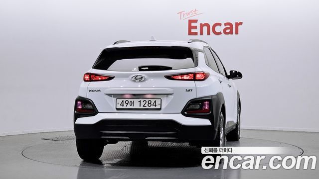 Hyundai Kona из Кореи Encar