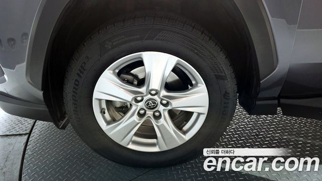 Toyota RAV4 2.5 2WD — пробег 50 552 км