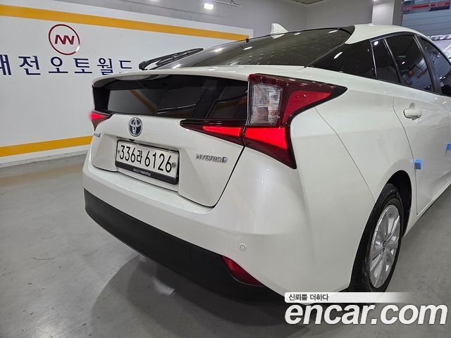 Toyota Prius 1.8 — пробег 81 500 км