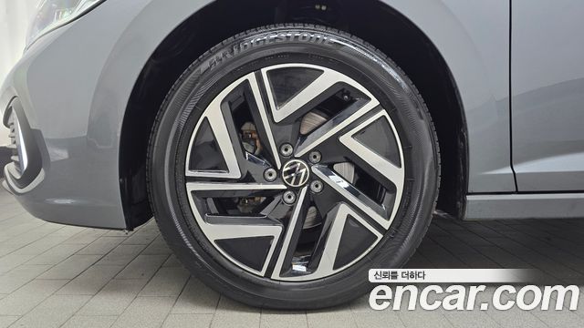 Volkswagen Jetta 1.5 TSI Prestige — пробег 15 389 км — фото 5 из 5
