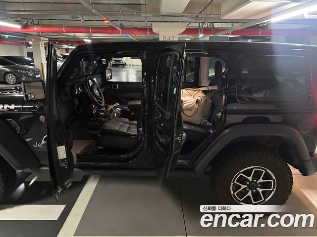 Jeep Wrangler 2.0 Rubicon Power Top 4Door — пробег 12 200 км — фото 3 из 5