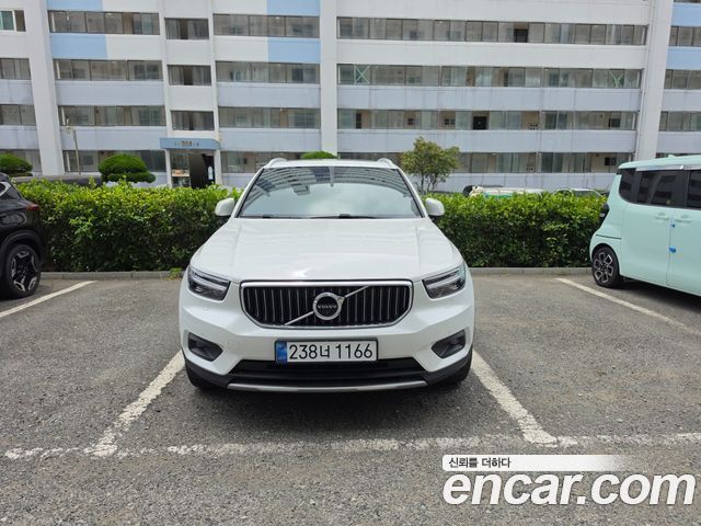 Volvo XC40 B4 Inscription — пробег 69 400 км — фото 5 из 5