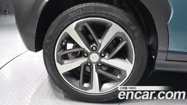 Hyundai Kona из Кореи Encar