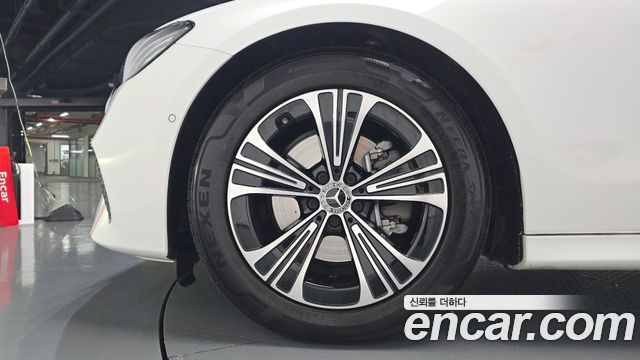 Mercedes-Benz E-Class из Кореи Encar