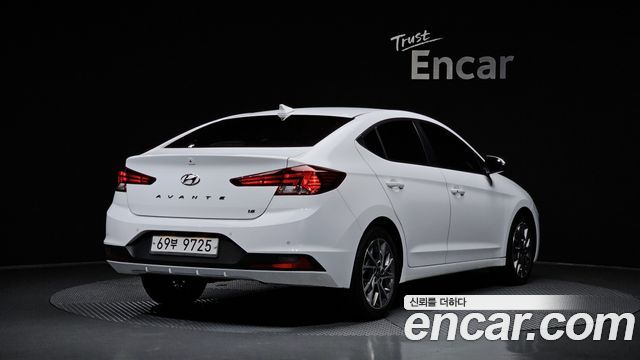 Hyundai AVANTE из Кореи Encar