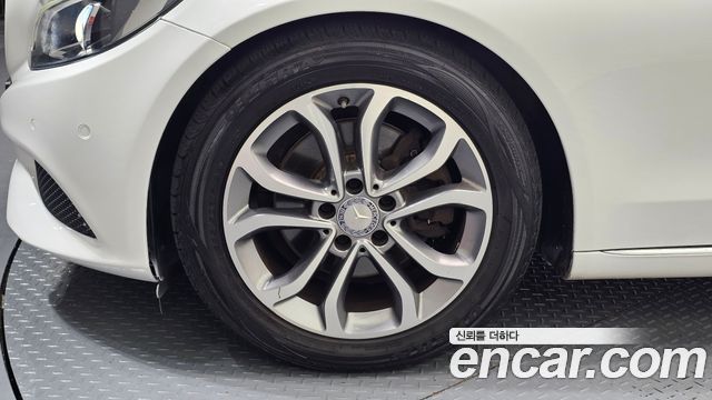 Mercedes-Benz C-Class из Кореи Encar