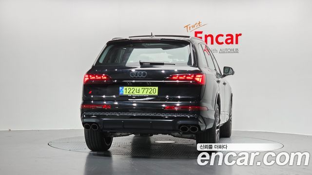 Audi SQ7 4.0 TFSI Quattro — пробег 14 км
