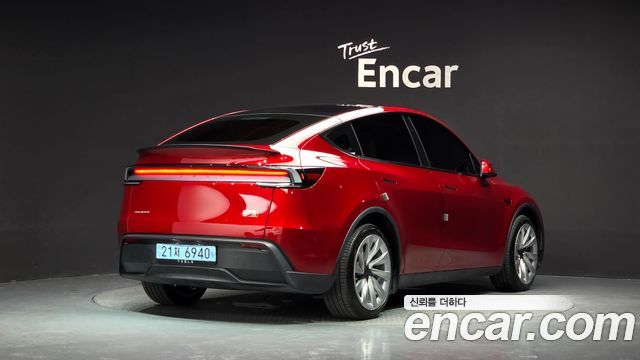 Tesla Model Y Long Range Launch Edition AWD — пробег 18 882 км — фото 2 из 5