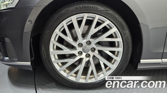 Audi A8 из Кореи Encar