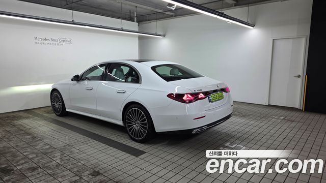 Mercedes-Benz E-Class из Кореи Encar