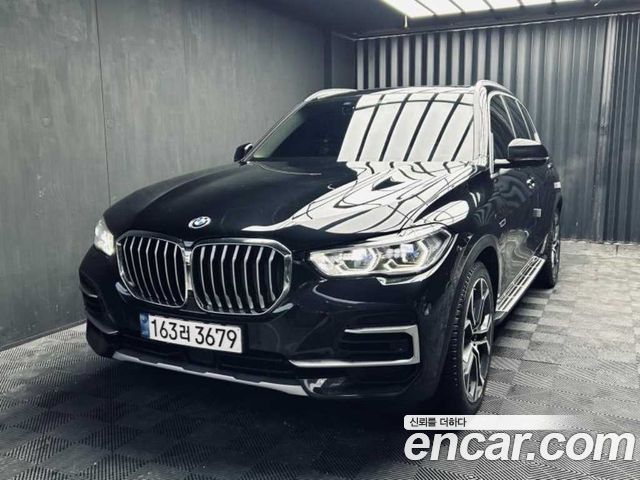 BMW X5 xDrive 45e xLine — пробег 89 144 км — фото 2 из 5