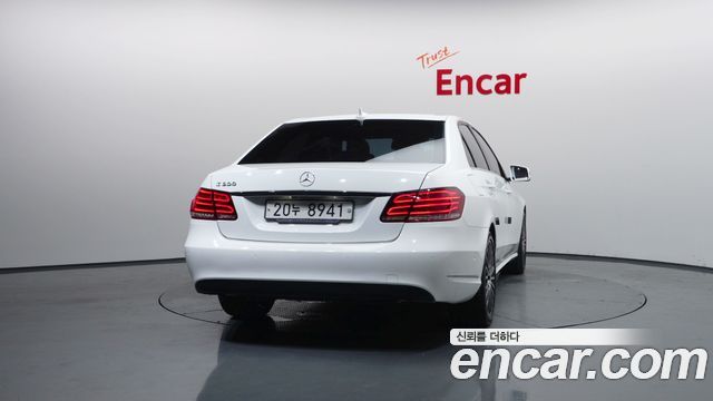 Mercedes-Benz E-Class из Кореи Encar