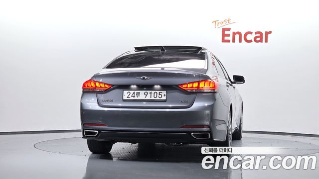 Hyundai Genesis из Кореи Encar
